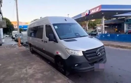 Ônibus Mercedes-Benz Sprinter CDI 417 Executiva Luxo 2026 seminovo à venda, código 59 - foto 01