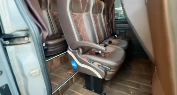 Ônibus Mercedes-Benz Sprinter CDI 417 Executiva Luxo 2026 seminovo à venda, código 59 - foto 08