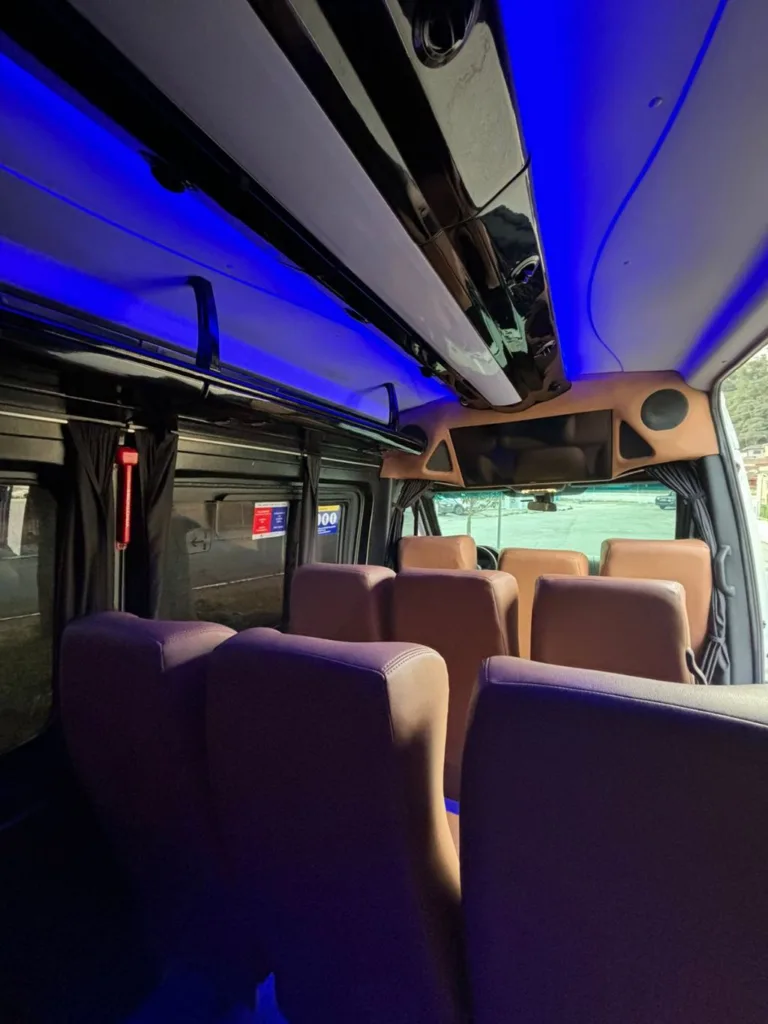 Ônibus Mercedes-Benz Sprinter 416 CDI Executiva 2022 seminovo à venda, código 414 - foto 08