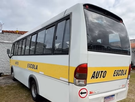 Ônibus Volare Micro-onibus V8 Agrale MA 2009 seminovo à venda, código 1689 - foto 03