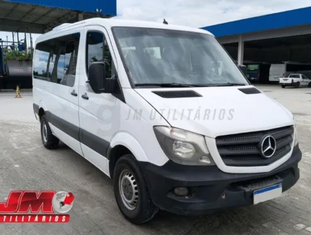 Van Sprinter CDI 415 Curta Teto Baixo 2018 à venda COD.440