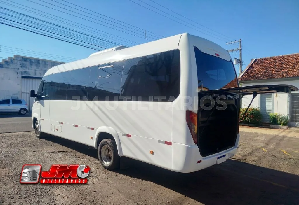 Micro-ônibus Marcopolo Fly 6 Cummins 2020 seminovo à venda, código 520 - foto 04