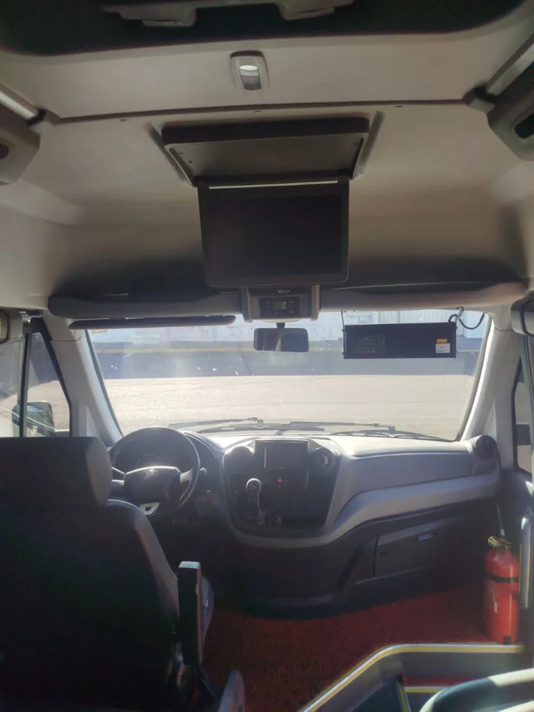 Micro-ônibus Marcopolo Fly 6 Cummins 2020 seminovo à venda, código 520 - foto 07