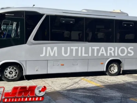 Micro-ônibus Marcopolo Senior executivo, 28 lugares — 2023 seminovo à venda, código 689 - foto 05