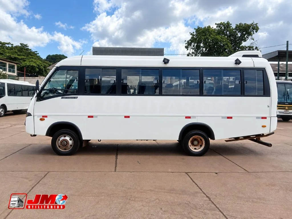 Micro-ônibus Marcopolo Attack 8 2019 seminovo à venda, código 709 - foto 05
