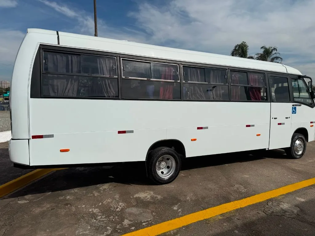 Micro-ônibus Volare Attack 8 2024 Agrale MA 9.2 28 lugares COD.1682, foto do anúncio da JM