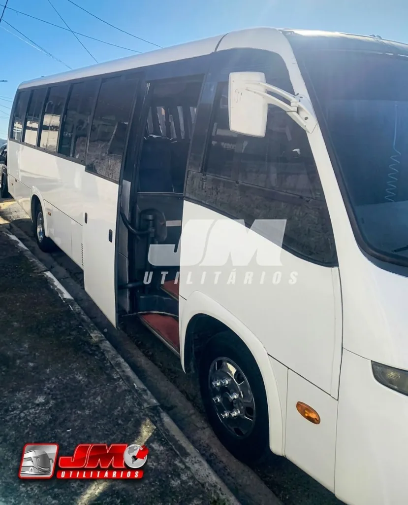 Micro-ônibus Marcopolo W9 2012 seminovo à venda, código 1821 - foto 02