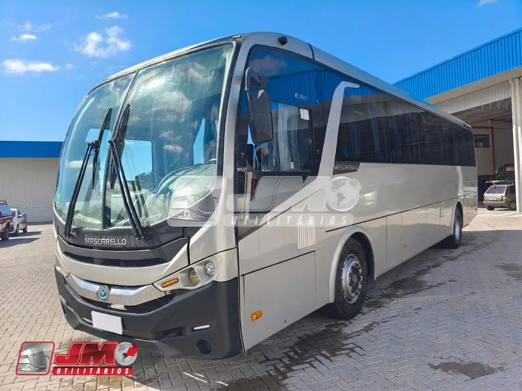 Micro-ônibus Mascarello Ello Iveco 2017 seminovo à venda, código 70 - foto 02