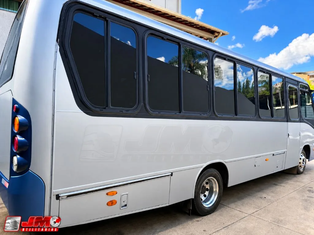 Micro-ônibus Neobus Thunder 9.150 2010 seminovo à venda, código 729 - foto 04
