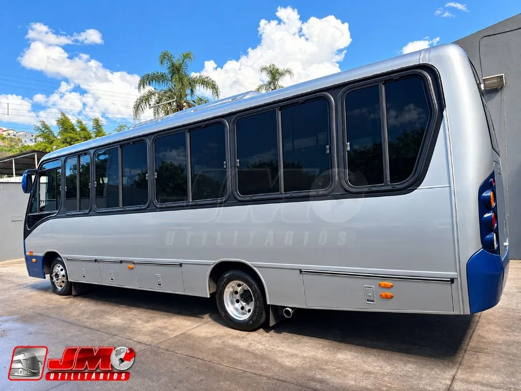 Micro-ônibus Neobus Thunder 9.150 2010 seminovo à venda, código 729 - foto 05