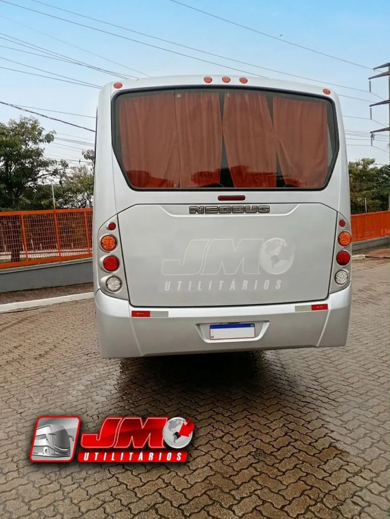 Micro-ônibus Neobus Thunder Plus 2011 seminovo à venda, código 697 - foto 03