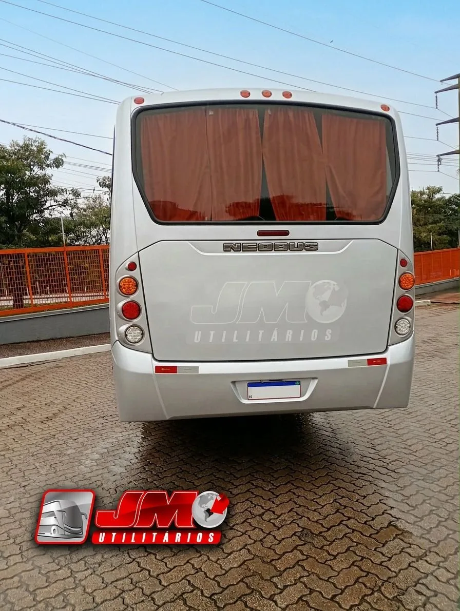 Micro-ônibus Neobus Thunder Plus 2011 seminovo à venda, código 697 - foto 03