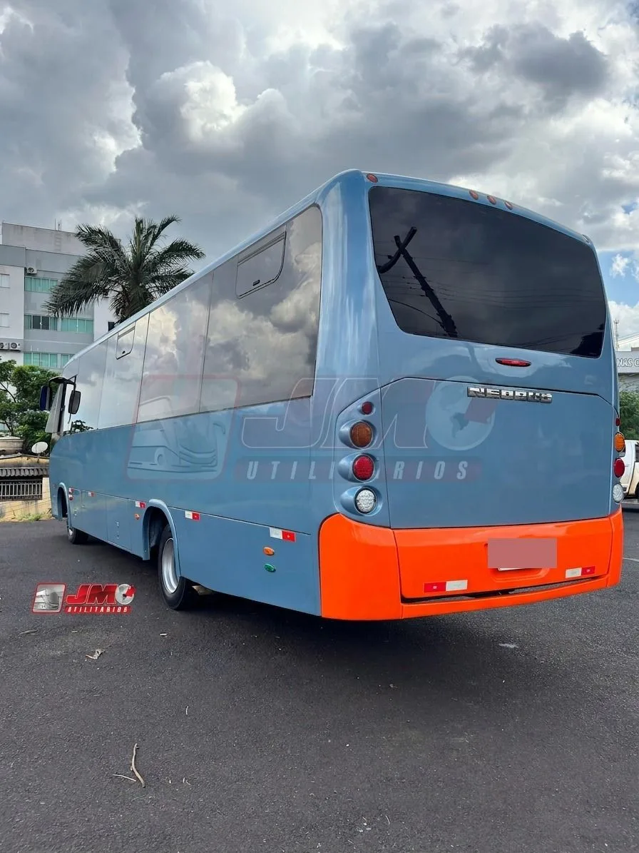 Micro-ônibus Neobus Thunder Plus VW 9.160 com banheiro 2013 seminovo à venda, código 692 - foto 03