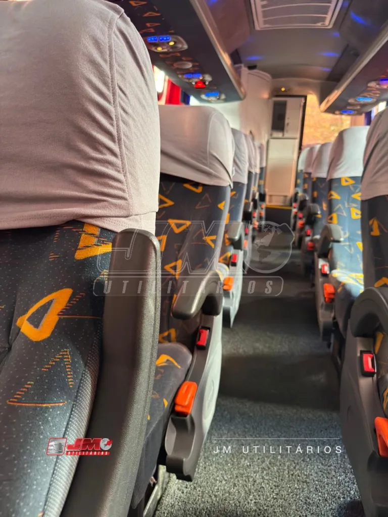 Micro-ônibus Neobus Thunder Plus VW 9.160 com banheiro 2013 seminovo à venda, código 692 - foto 05
