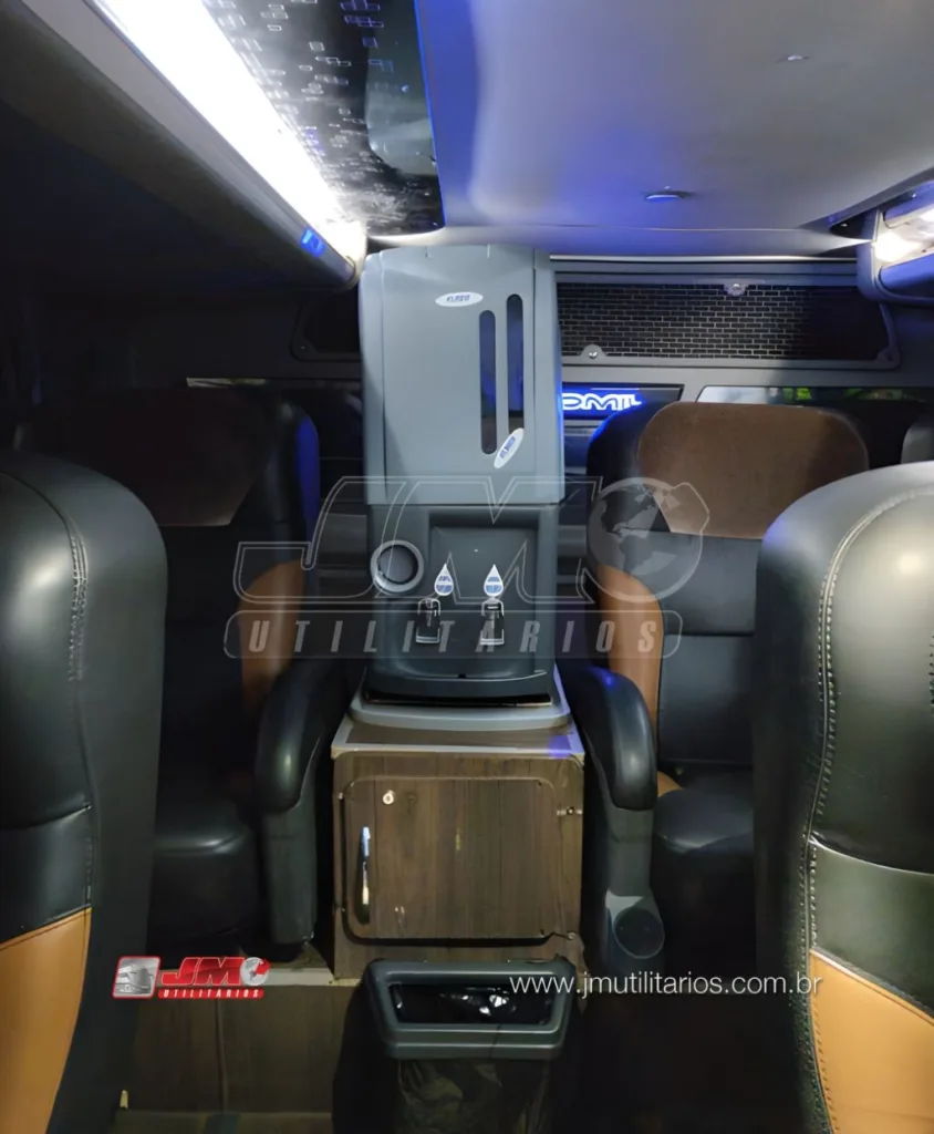 Ônibus Comil Invictus DD O500 RSD 2020 seminovo à venda, código 1730 - foto 04