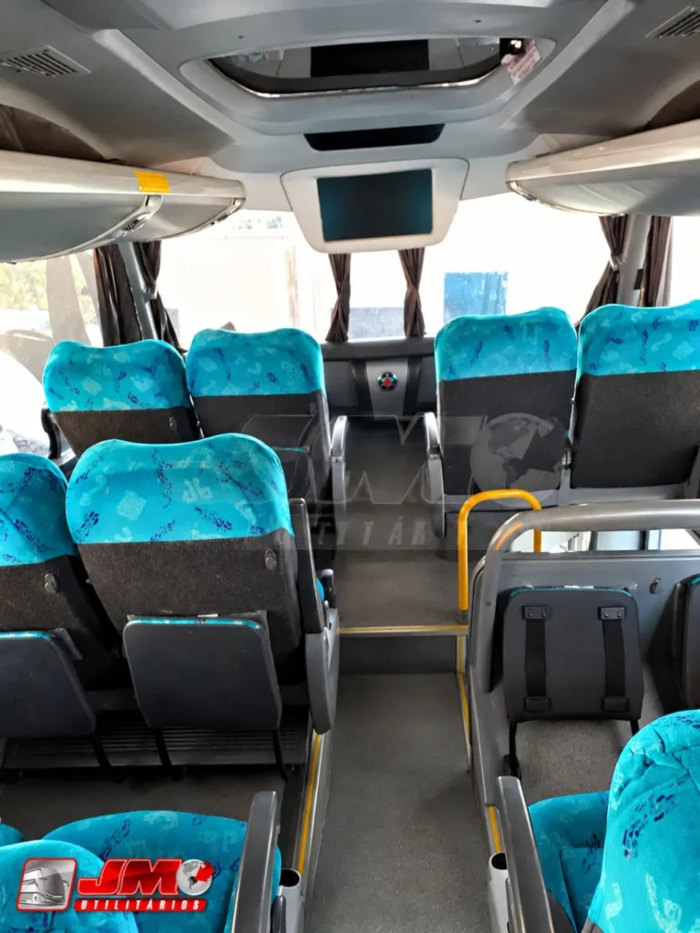 onibus-marcopolo-paradiso-1600-ld-g7-k400-2012-cod-986-foto-07