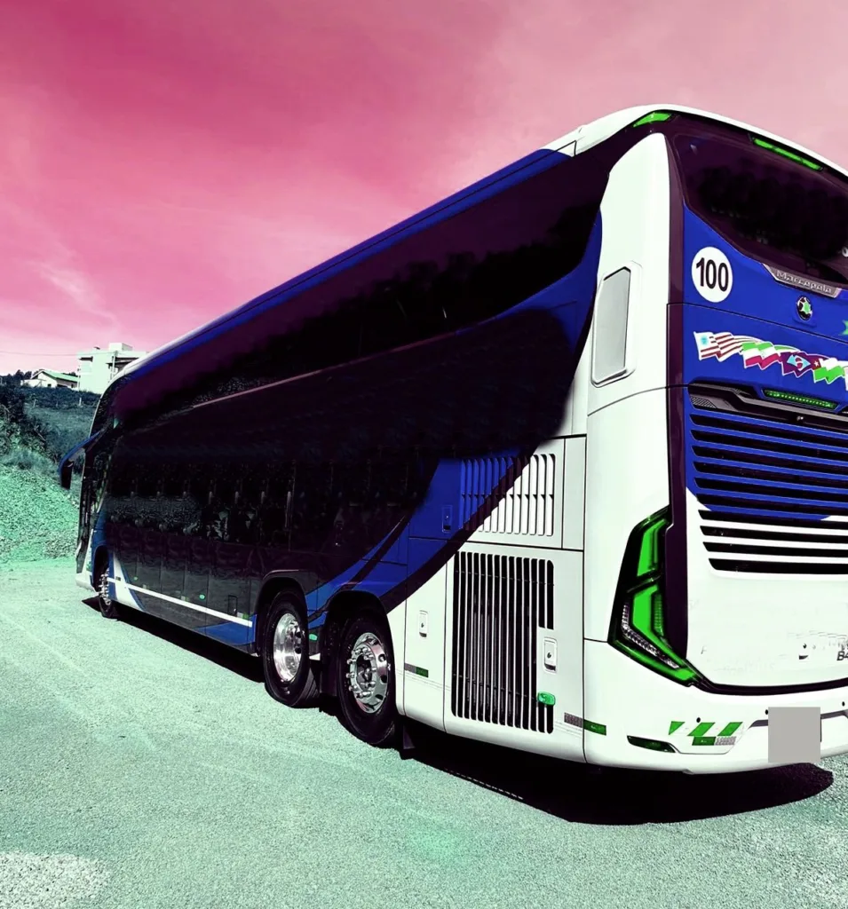 Ônibus Marcopolo Paradiso 1800 DD G8 Volvo B420R 2023 seminovo à venda, código 67 - foto 03