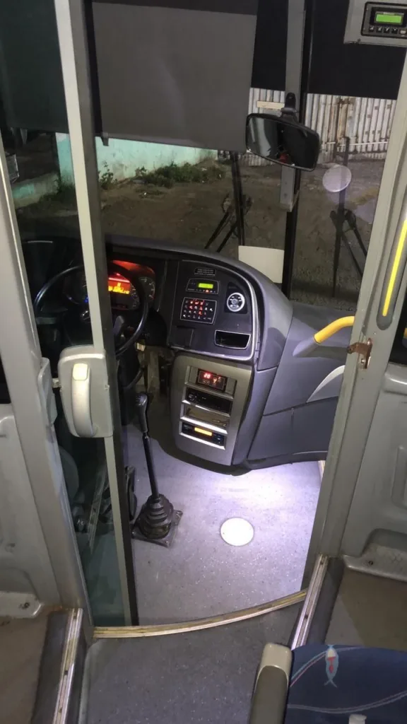 Ônibus Marcopolo Viaggio 1050 G7 O500 R 2015 seminovo à venda, código 1818 - foto 03
