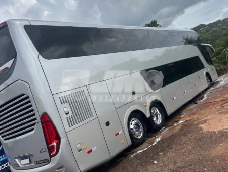 Ônibus Comil Campione Invictus DD Scania K400 6×2 – 2018 seminovo à venda, código 650 - foto 03