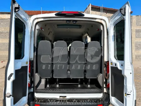 Van Ford Transit ano 2024 a venda COD.875