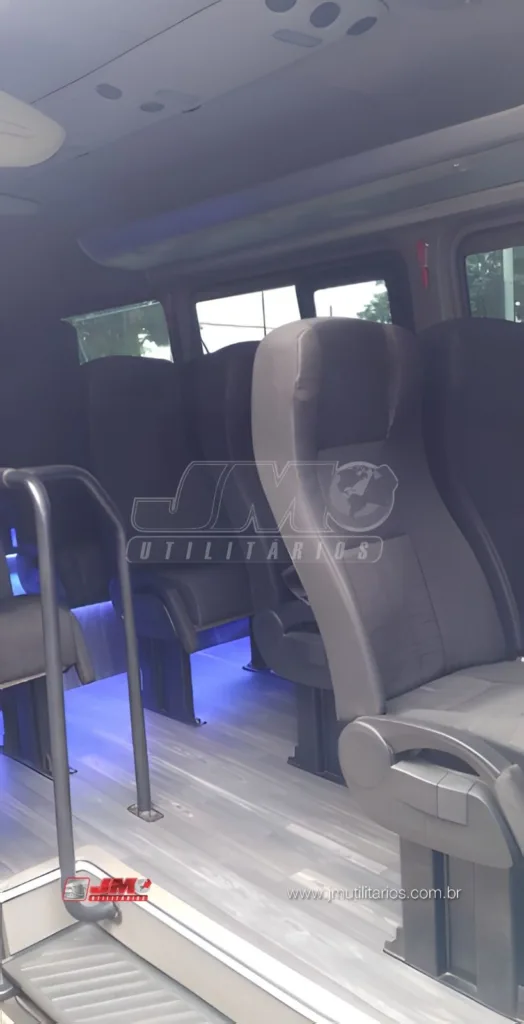 Van Sprinter 515 CDI Big Luxo 2019 seminovo à venda, código 1817 - foto 08