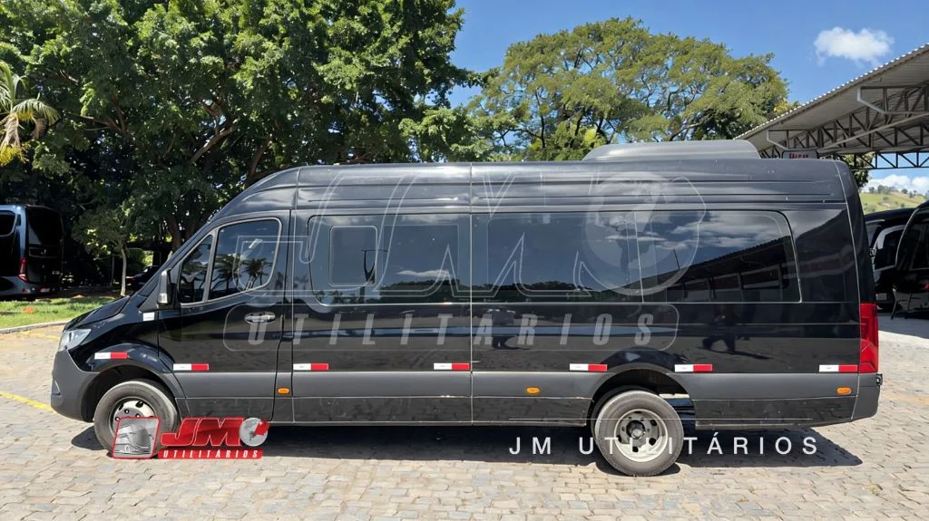 Van Sprinter 517 CDI 2025 seminovo à venda, código 64 - foto 03