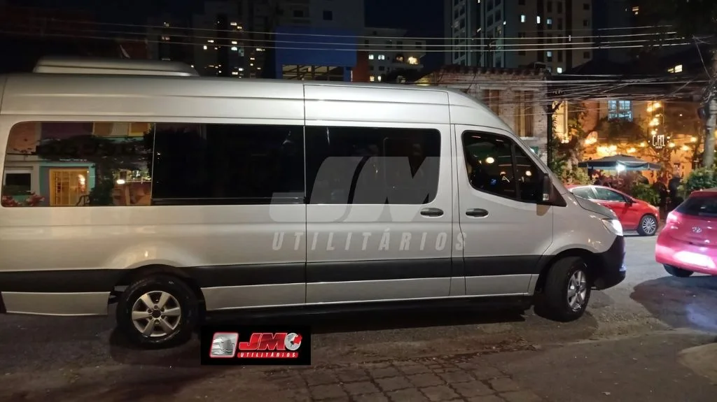 Van Mercedes-Benz Sprinter CDI 416 2022 seminovo à venda, código 413 - foto 04