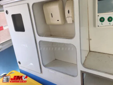 Van Renault Master L2H2 Ambulancia ano 2019 a venda COD.03