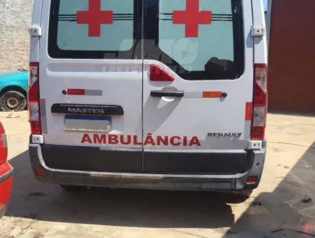 Van Renault Master L2H2 Ambulancia ano 2019 a venda COD.03