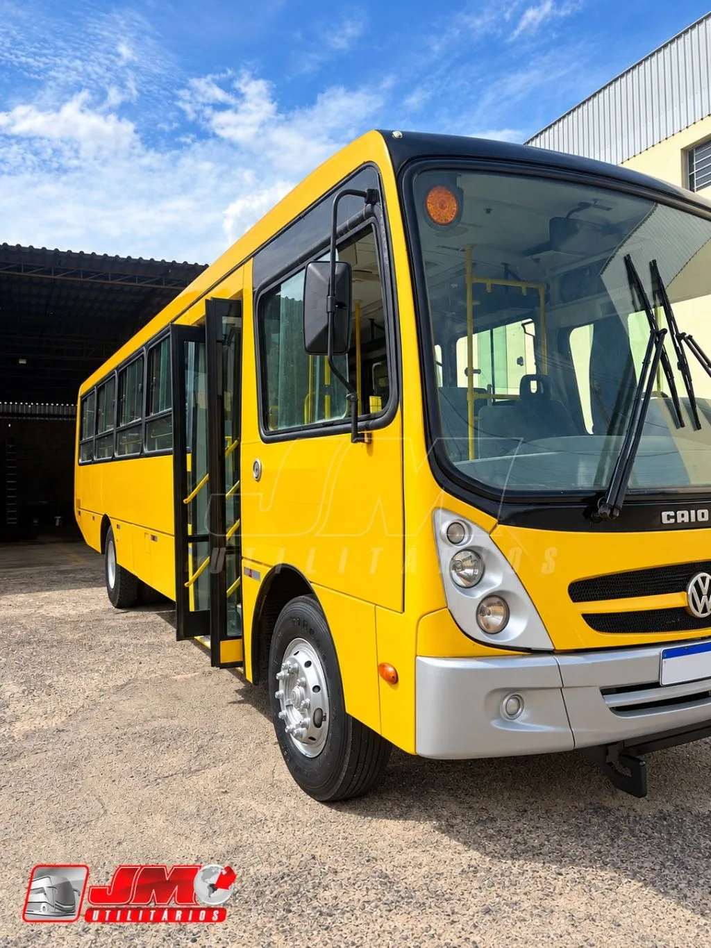Micro-ônibus Caio Foz 15.190 2013 seminovo à venda, código 21 - foto 01