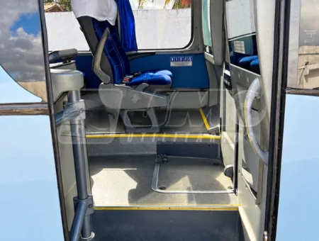 Micro-ônibus Marcopolo Senior LO 916 2019 seminovo à venda, código 224 - foto 07