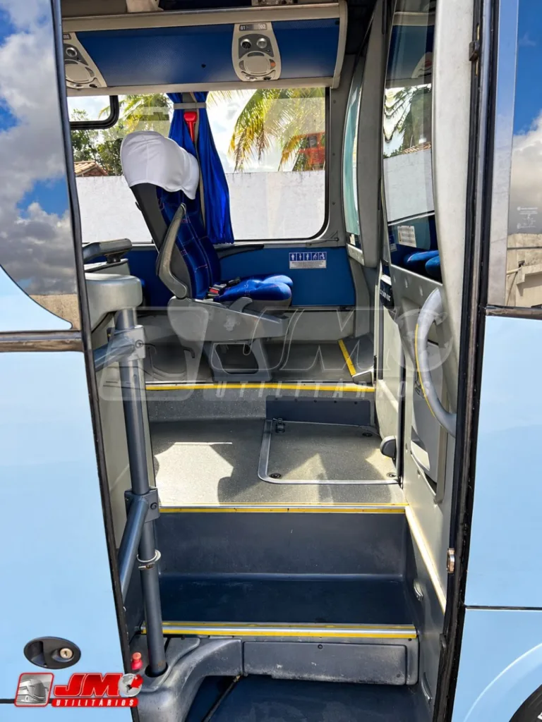 Micro-ônibus Marcopolo Senior LO 916 2019 seminovo à venda, código 224 - foto 07