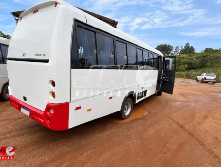 Micro-ônibus Marcopolo V8L Cummins 2015 seminovo à venda, código 28 - foto 02
