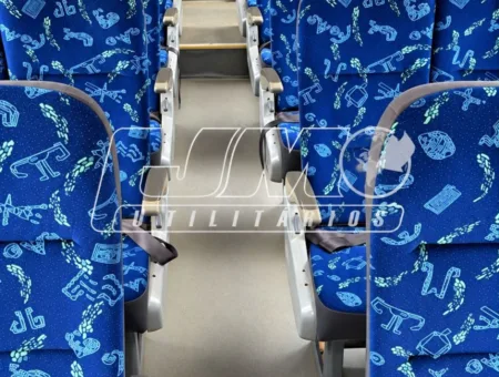 Micro-ônibus Marcopolo V8L Cummins 2015 seminovo à venda, código 28 - foto 04