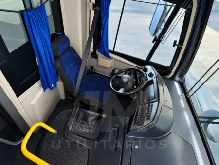 Micro-ônibus Neobus Thunder Plus 9.160 2013 seminovo à venda, código 376 - foto 04