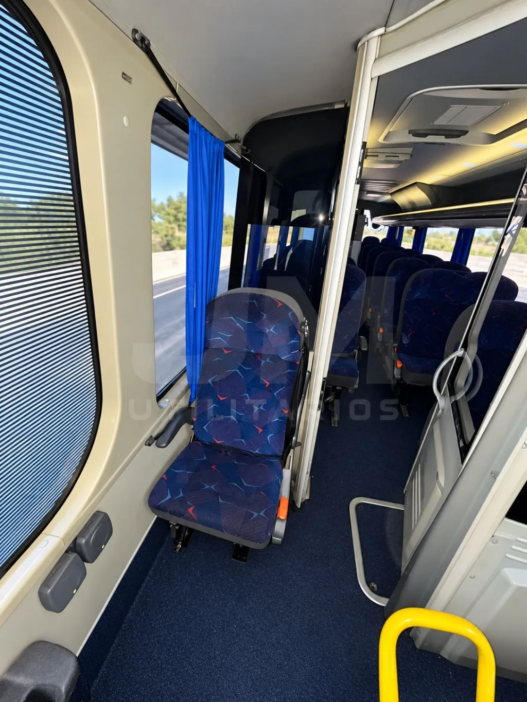 Micro-ônibus Neobus Thunder Plus 9.160 2013 seminovo à venda, código 376 - foto 06