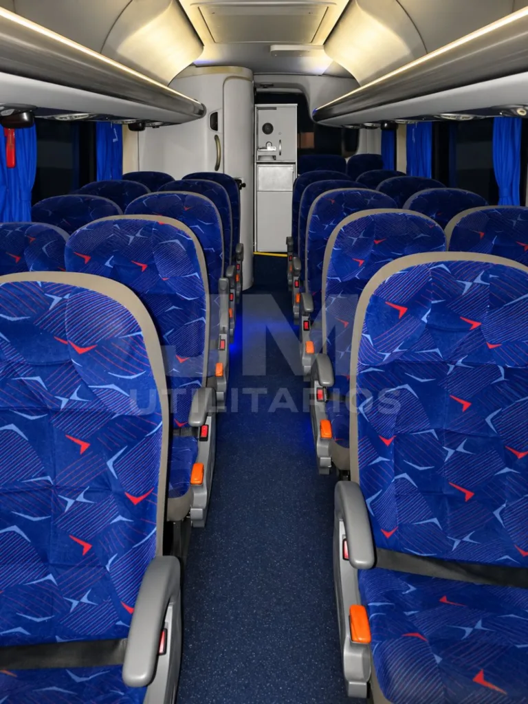 Micro-ônibus Neobus Thunder Plus 9.160 2013 seminovo à venda, código 376 - foto 09