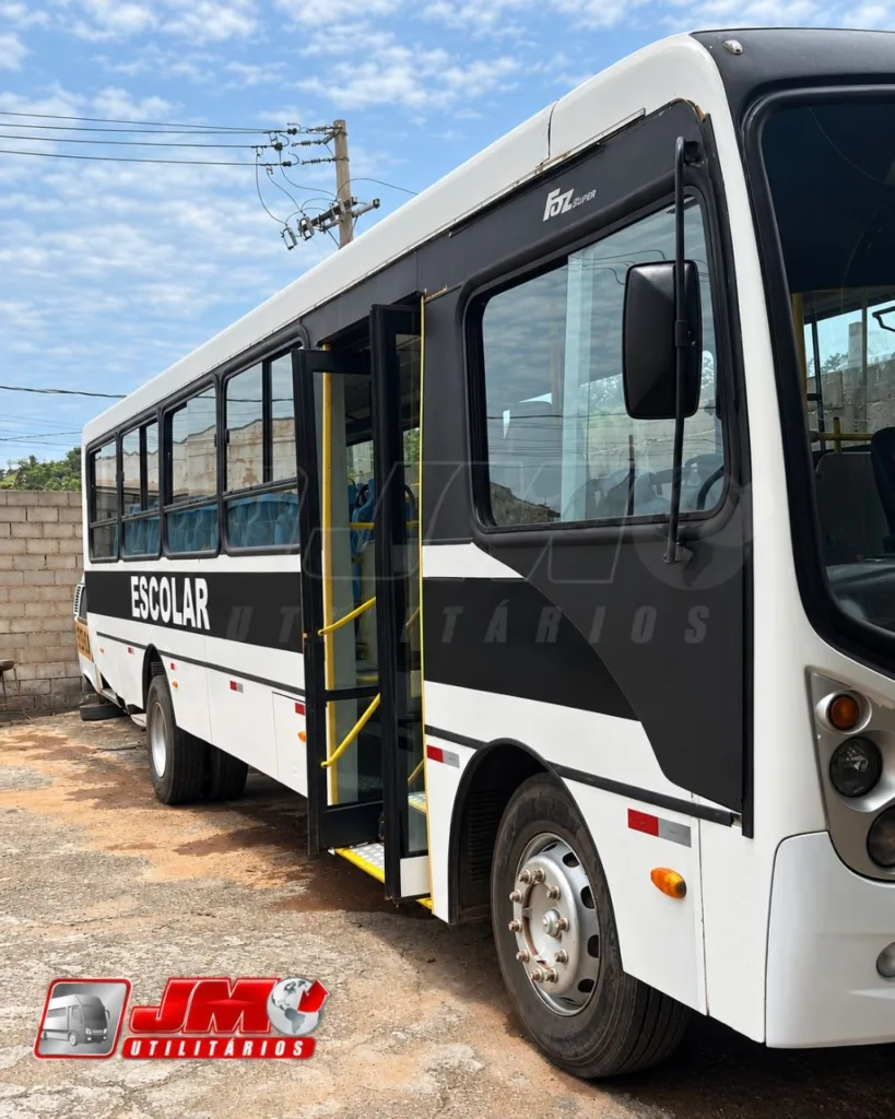 Ônibus Caio Foz OF 1418 2013 seminovo à venda, código 117 - foto 02