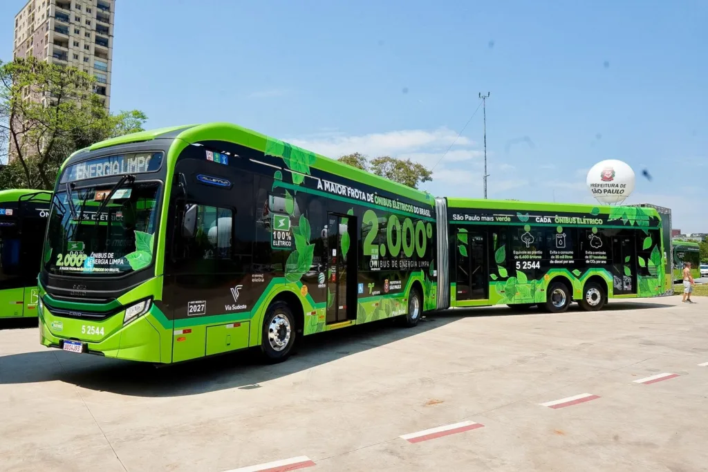 Superarticulado elétrico da Via Sudeste, o 2.000º ônibus elétrico de São Paulo