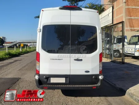 Van Ford Transit executiva luxo 2023 seminovo à venda, código 300 - foto 04
