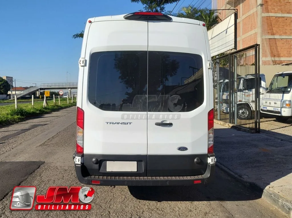 Van Ford Transit executiva luxo 2023 seminovo à venda, código 300 - foto 04