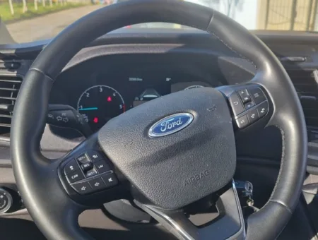 Van Ford Transit executiva luxo 2023 seminovo à venda, código 300 - foto 05
