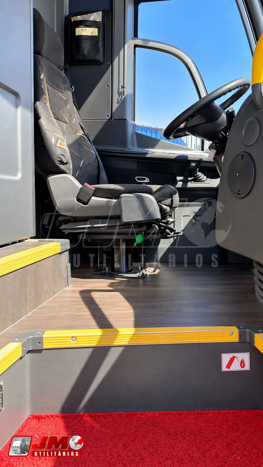 Ônibus Irizar i6 Volvo B340 2017 seminovo à venda, código 382 - foto 06