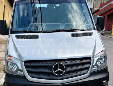 Van Mercedes-Benz Sprinter CDI 415 2018 seminovo à venda, código 120 - foto 02
