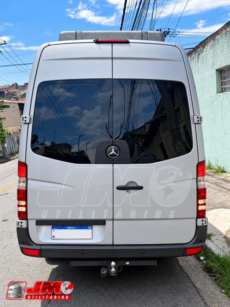 Van Mercedes-Benz Sprinter CDI 415 2018 seminovo à venda, código 120 - foto 05
