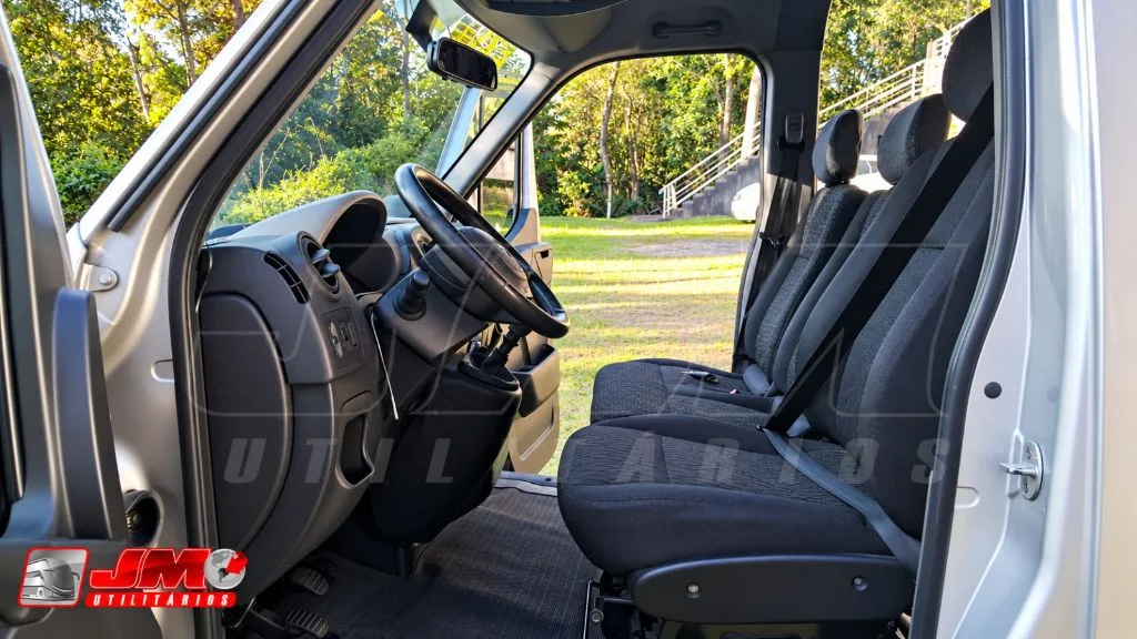 Van Renault Master L3H2 2016 seminovo à venda, código 125 - foto 04
