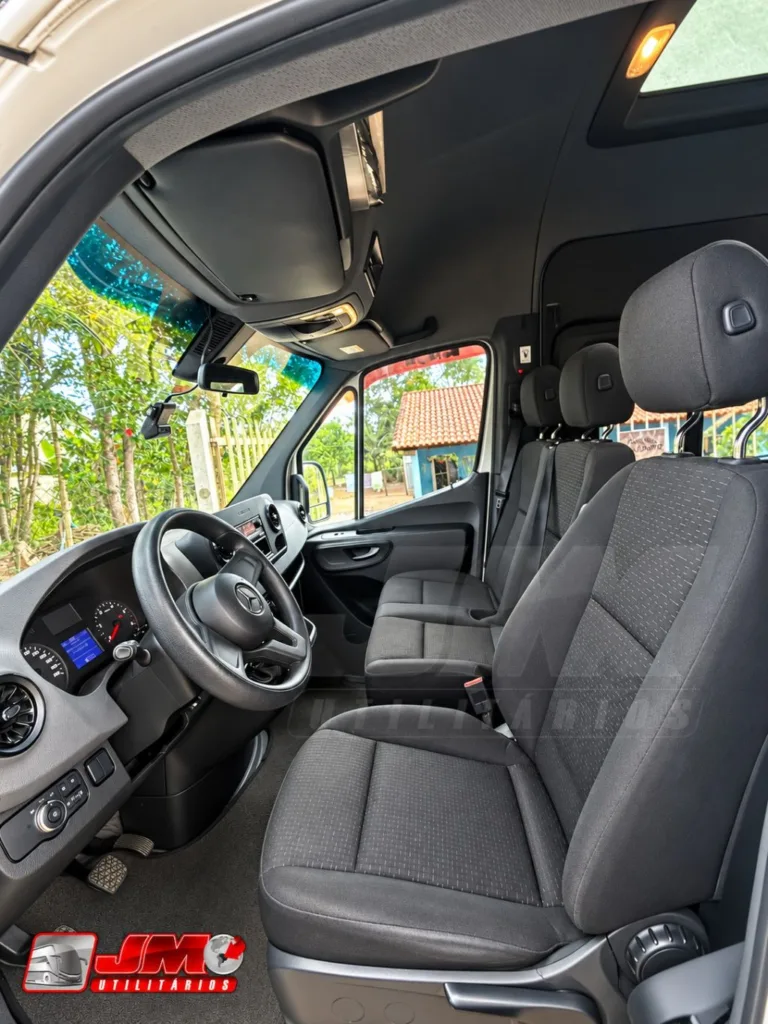 Van Sprinter 416 CDI 2023 seminovo à venda, código 1299 - foto 04