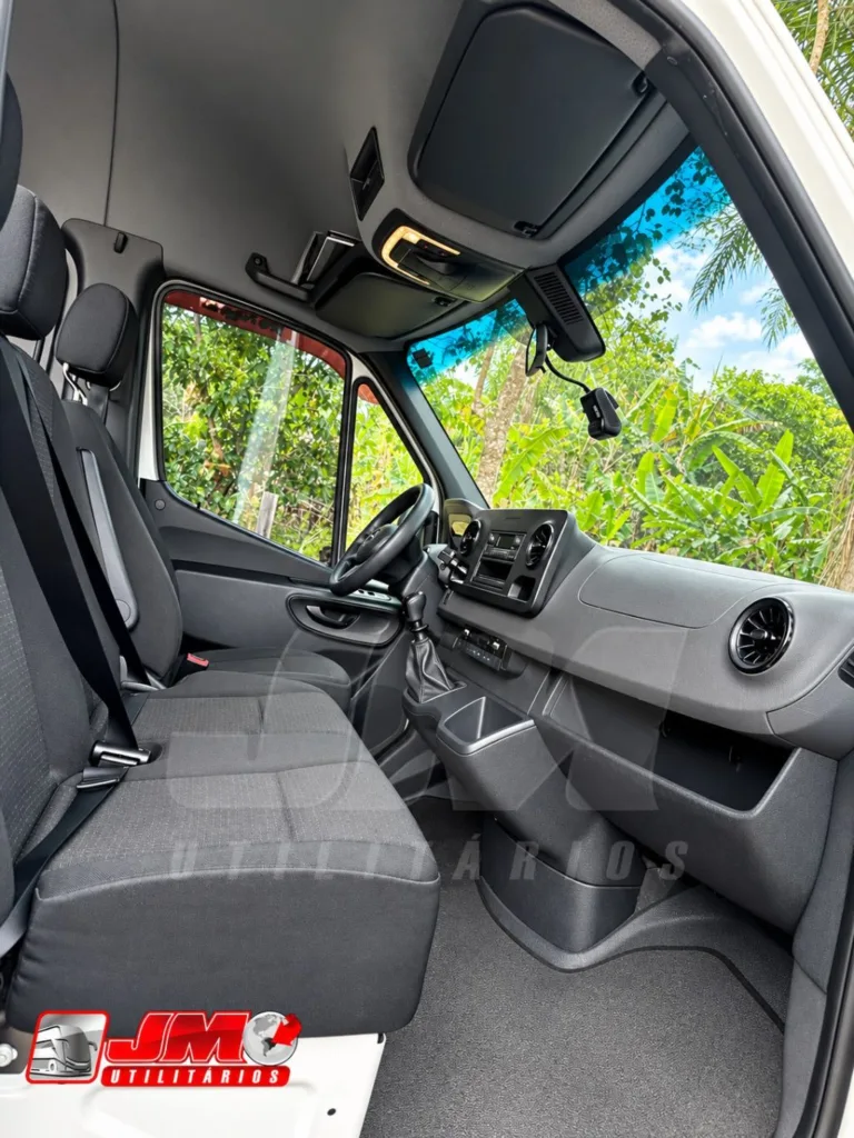 Van Sprinter 416 CDI 2023 seminovo à venda, código 1299 - foto 05