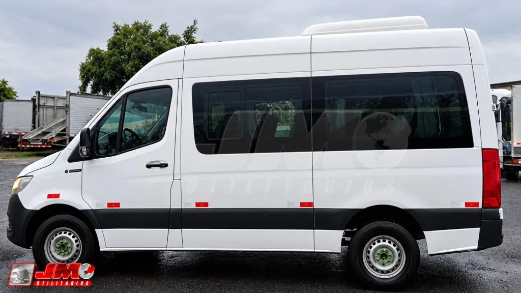 Van Sprinter 416 CDI Curta 2022 seminovo à venda, código 1306 - foto 02