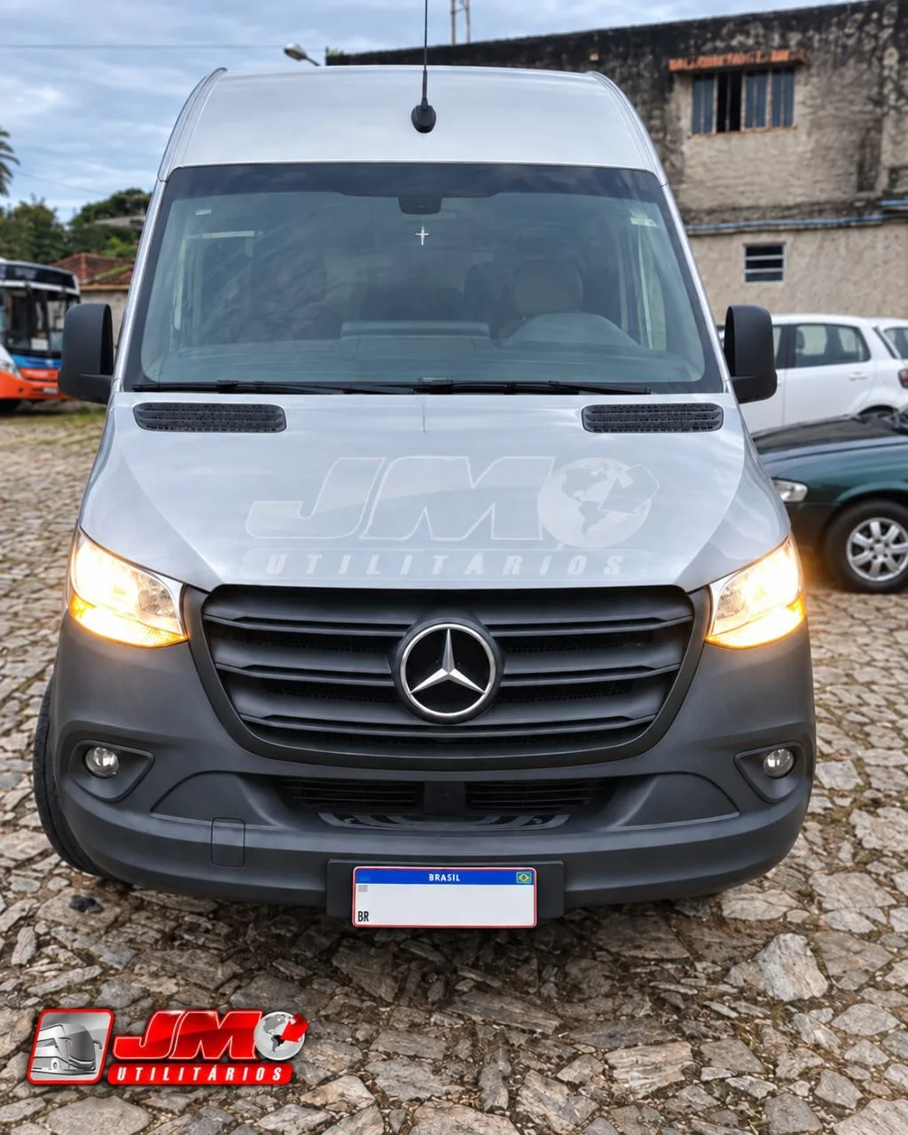 Van Sprinter 416 Executiva 2021 seminovo à venda, código 1275 - foto 02